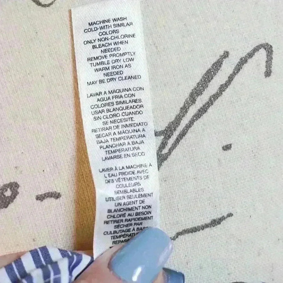 Women's Chico's Size 3.5 No Iron Sleeveless collared tie front blue/white stripe - Picture 12 of 12